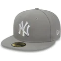 plana-59fifty-essential-new-york-yankees-mlb-new-era