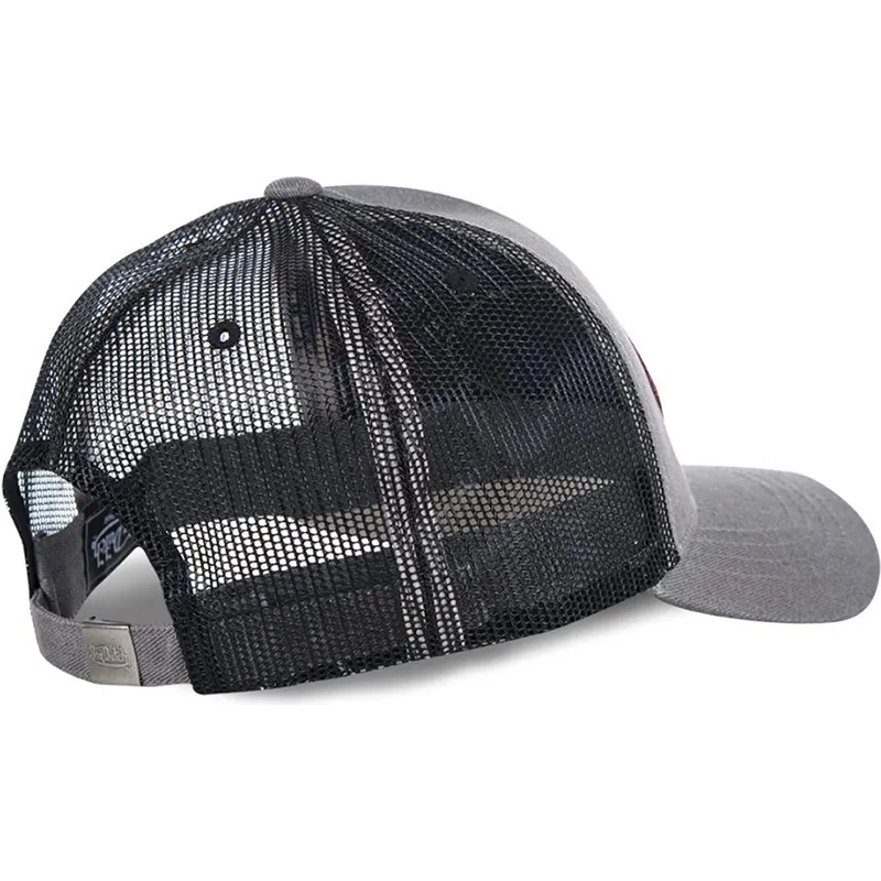 curva-snapback-von-dutch