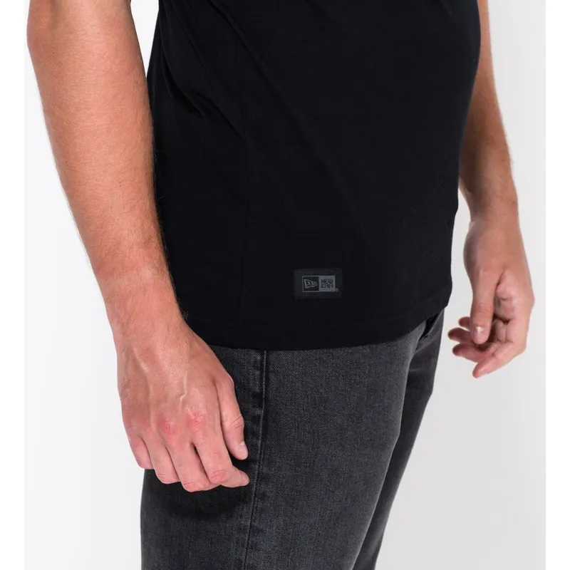 camiseta-manga-corta-negra-originators-new-era camiseta-manga-corta-negra-originators-new-era