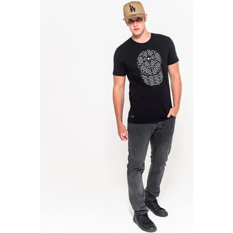 camiseta-manga-corta-negra-originators-new-era camiseta-manga-corta-negra-originators-new-era