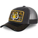curva-snapback-von-dutch