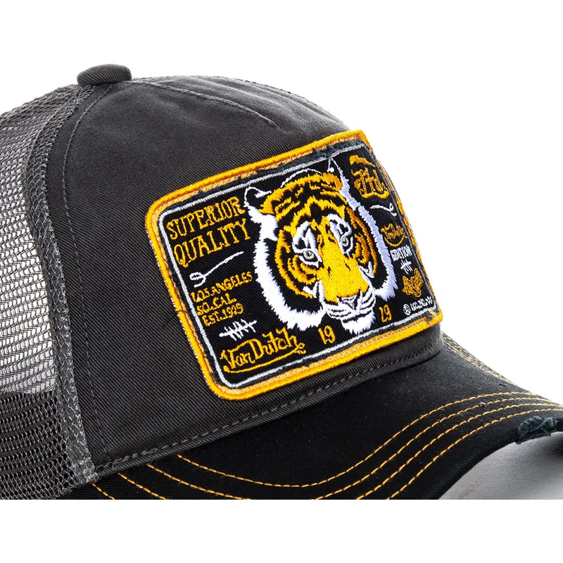 curva-snapback-von-dutch