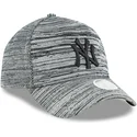 curva-snapback-ajustable-negro-9forty-engineered-fit-new-york-yankees-mlb-new-era