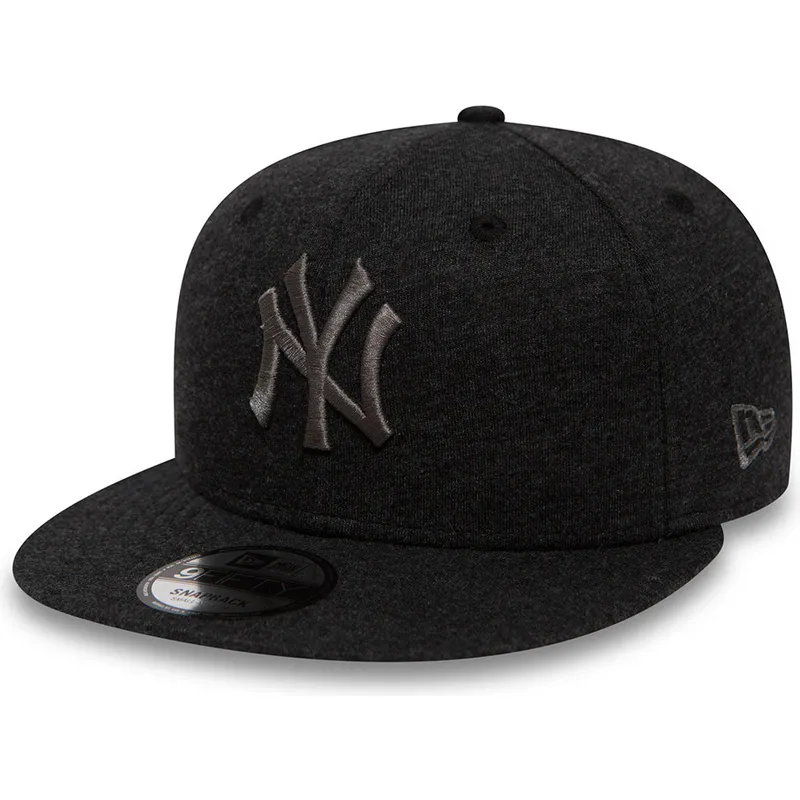 plana-snapback-9fifty-essential-jersey-new-york-yankees-mlb-new-era