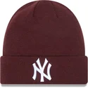 granate-cuff-beanie-league-essential-new-york-yankees-mlb-new-era