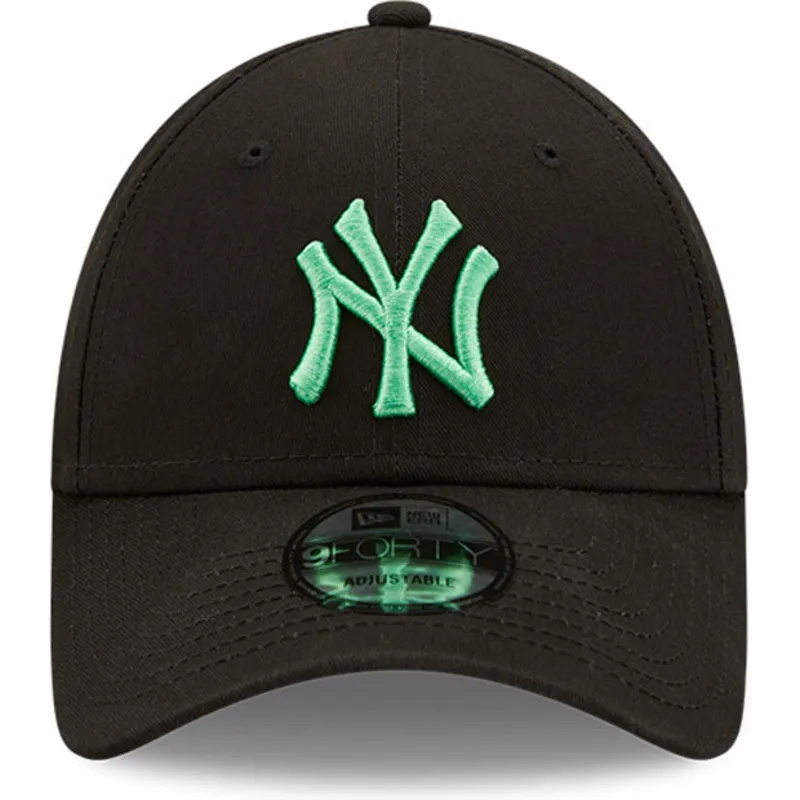 curva-9forty-league-essential-new-york-yankees-mlb-new-era