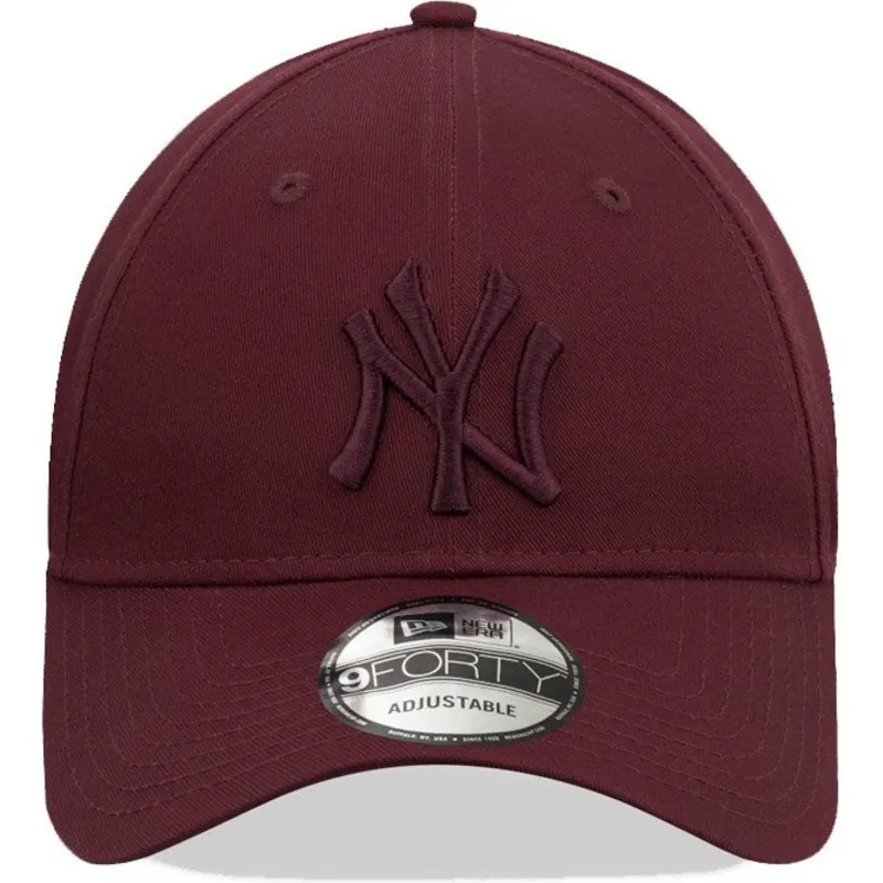 curva-snapback-granate-granate-9forty-league-essential-new-york-yankees-mlb-new-era