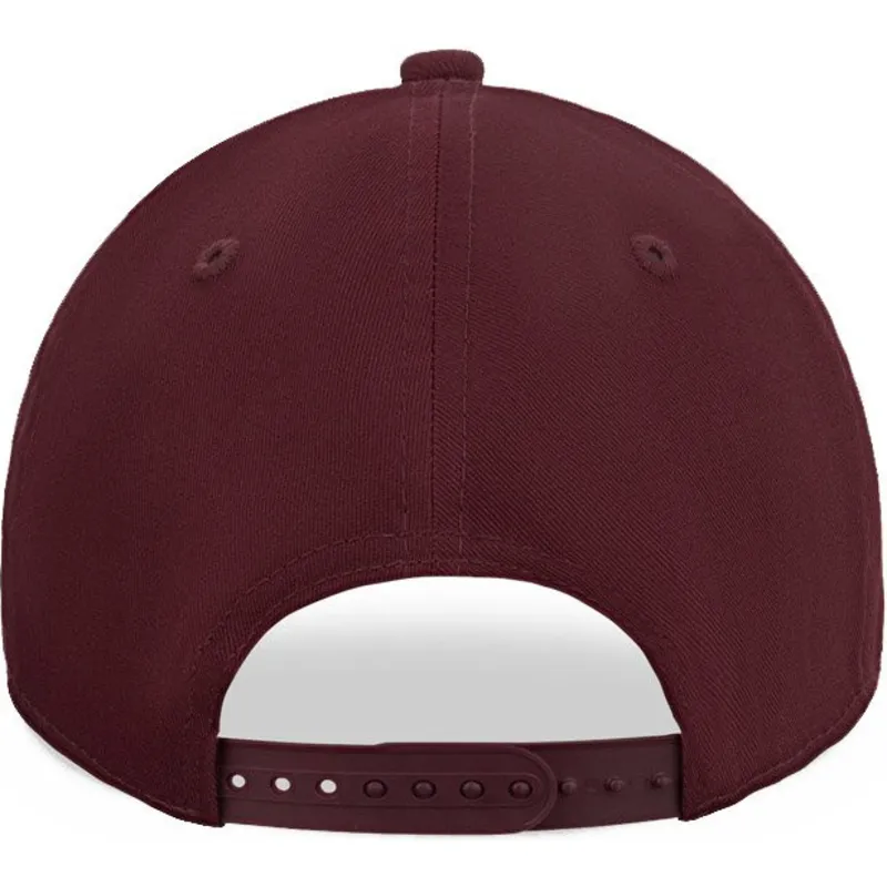 curva-snapback-granate-granate-9forty-league-essential-new-york-yankees-mlb-new-era