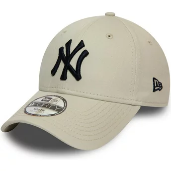 Νέα Εποχή Καμπυλωτό Γείσος Νεανικό 9FORTY League Essential New York Yankees MLB Μπεζ Ρυθμιζόμενο Καπέλο