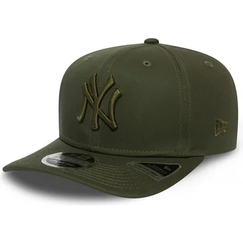 snapback-9fifty-stretch-snap-league-essential-new-york-yankees-mlb-new-era