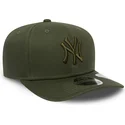 snapback-9fifty-stretch-snap-league-essential-new-york-yankees-mlb-new-era