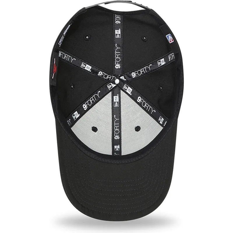curva-snapback-9forty-black-base-chicago-bulls-nba-new-era