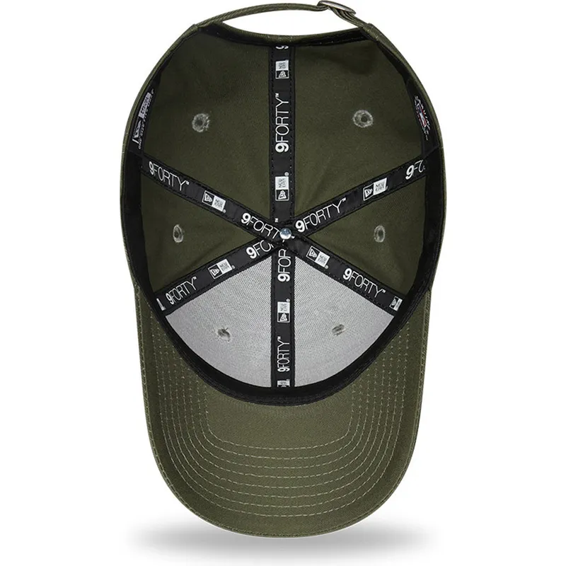 curva-9forty-league-essential-new-york-yankees-mlb-new-era