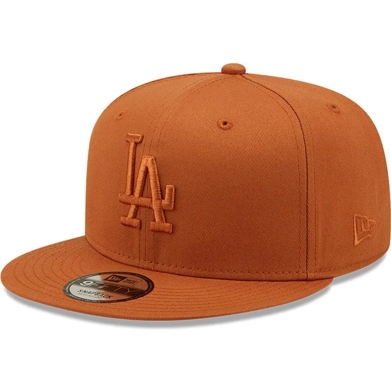 plana-snapback-marron-9fifty-league-essential-los-angeles-dodgers-mlb-new-era