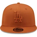 plana-snapback-marron-9fifty-league-essential-los-angeles-dodgers-mlb-new-era