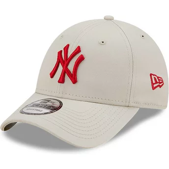 Νέα Εποχή Καμπυλωτό Περίγραμμα Κόκκινο Λογότυπο 9FORTY League Essential New York Yankees MLB Μπεζ Ρυθμιζόμενο Καπέλο