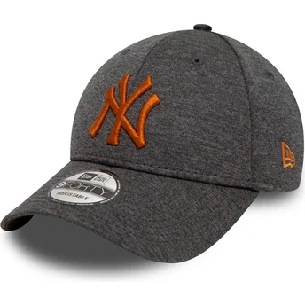 9forty-shadow-tech-new-york-yankees-mlb-new-era