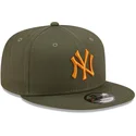 plana-snapback-9fifty-league-essential-new-york-yankees-mlb-new-era