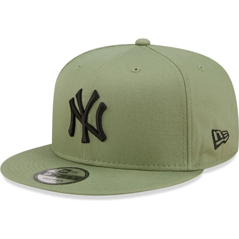 plana-snapback-negro-9fifty-league-essential-new-york-yankees-mlb-new-era