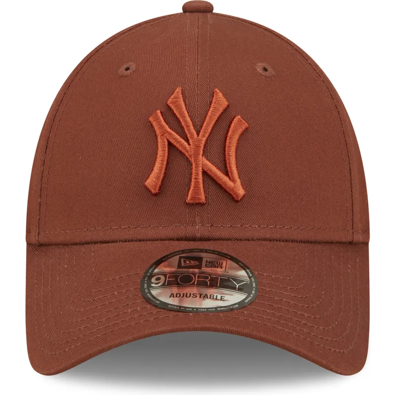 curva-9forty-league-essential-new-york-yankees-mlb-new-era