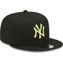 plana-snapback-9fifty-league-essential-new-york-yankees-mlb-new-era
