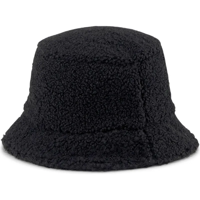 bucket-negro-core-winter-puma