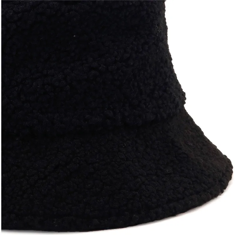 bucket-negro-core-winter-puma