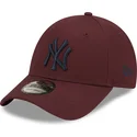 curva-granate-9forty-league-essential-new-york-yankees-mlb-new-era