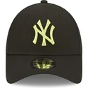 new-era-curved-brim-green-logo-9forty-league-essential-new-york-yankees-mlb-black-adjustable-cap