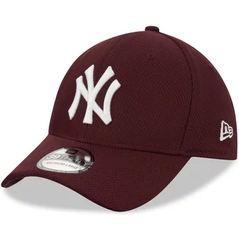 New Era Curved Brim 39THIRTY Diamond Era New York Yankees MLB Maroon Fitted Cap
