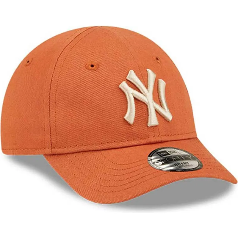 curva-pequeno-9forty-league-essential-new-york-yankees-mlb-new-era