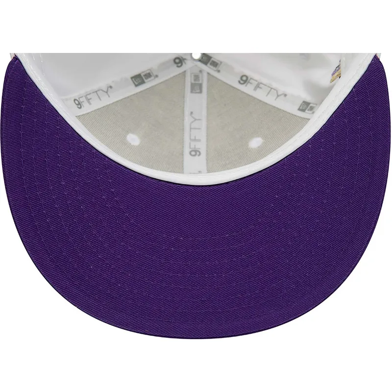 plana-snapback-9fifty-crown-patches-champions-los-angeles-lakers-nba-new-era