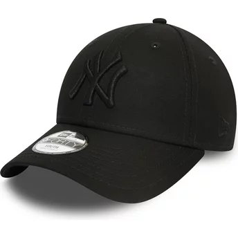 Νέα Εποχή Καμπυλωτή Πλευρική Καπέλο Νεολαίας Μαύρο Λογότυπο 9FORTY League Essential New York Yankees MLB Μαύρο Προσαρμόσιμο Καπέ