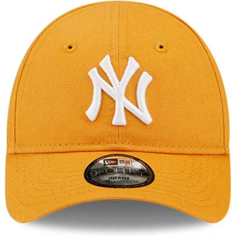 curva-pequeno-9forty-league-essential-new-york-yankees-mlb-new-era