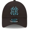curva-9forty-neon-outline-new-york-yankees-mlb-new-era