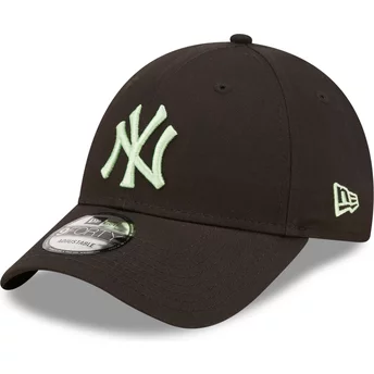 Νέα Εποχή Καμπυλωτή Περίμετρος Πράσινο Λογότυπο 9FORTY League Essential New York Yankees MLB Μαύρο Ρυθμιζόμενο Καπέλο