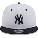 new-era-flat-brim-navy-blue-logo-9fifty-white-crown-patch-new-york-yankees-mlb-white-and-navy-blue-snapback-cap