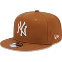 plana-snapback-9fifty-league-essential-new-york-yankees-mlb-new-era
