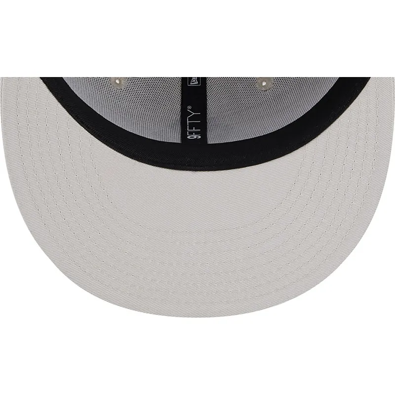 plana-snapback-marron-9fifty-league-essential-new-york-yankees-mlb-new-era
