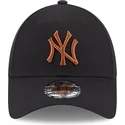 curva-marron-9forty-league-essential-new-york-yankees-mlb-new-era