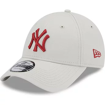 Νέα Εποχή Καμπυλωτό Περίγραμμα Κόκκινο Λογότυπο 9FORTY League Essential Νέα Υόρκη Yankees MLB Μπεζ Ρυθμιζόμενο Καπέλο