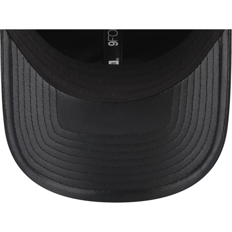 curva-9forty-leather-new-york-yankees-mlb-new-era