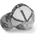 curva-snapback-bugs-bunny-looney-tunes-capslab