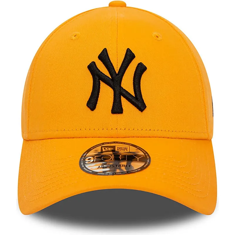 curva-negro-9forty-league-essential-new-york-yankees-mlb-new-era