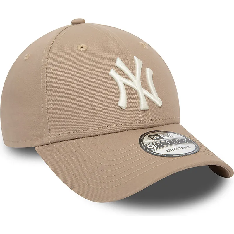 curva-claro-9forty-league-essential-new-york-yankees-mlb-new-era