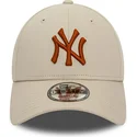 curva-marron-9forty-league-essential-new-york-yankees-mlb-new-era