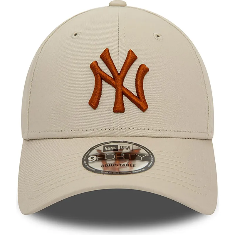 curva-marron-9forty-league-essential-new-york-yankees-mlb-new-era