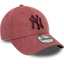 curva-granate-granate-9forty-jersey-essential-new-york-yankees-mlb-new-era