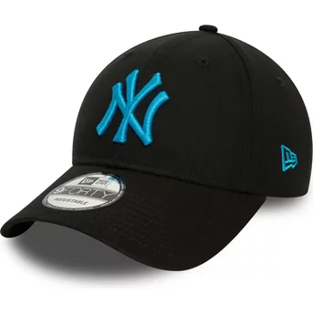 Ρυθμιζόμενο μαύρο καπέλο με καμπυλωτό γείσο και μπλε λογότυπο 9FORTY League Essential των New York Yankees MLB από την New Era