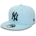 plana-snapback-claro-negro-9fifty-league-essential-new-york-yankees-mlb-new-era